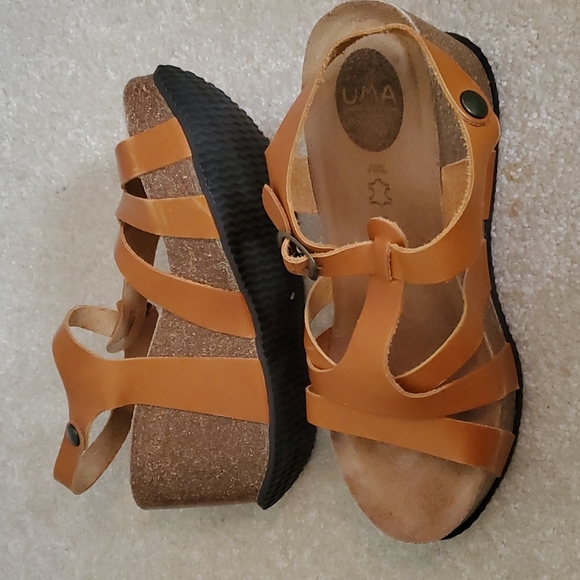 Uma Brown Leather Strappy Wedges - Picture 6 of 7